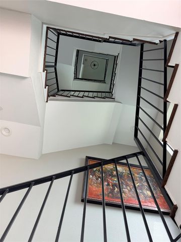 4306 Center Street, Houston, TX 77007