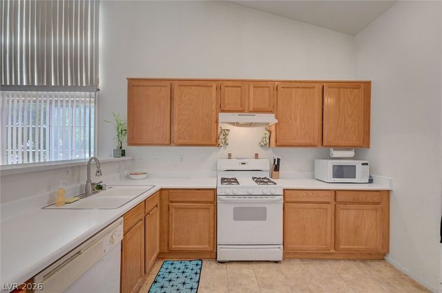 2106 Maui Surf Avenue, North Las Vegas, NV 89031