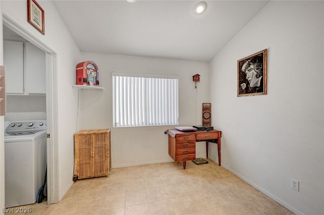 2106 Maui Surf Avenue, North Las Vegas, NV 89031