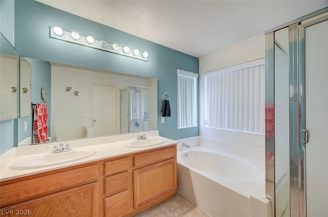 2106 Maui Surf Avenue, North Las Vegas, NV 89031