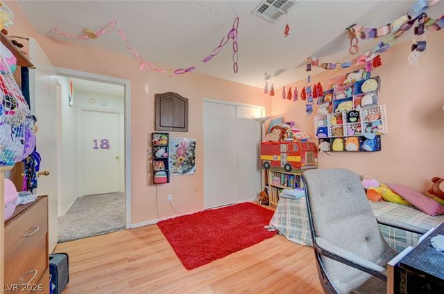 2106 Maui Surf Avenue, North Las Vegas, NV 89031