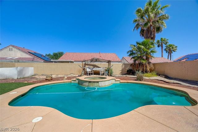 2106 Maui Surf Avenue, North Las Vegas, NV 89031