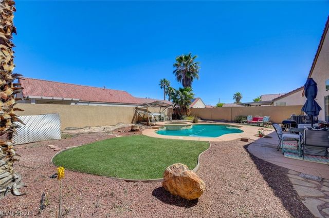 2106 Maui Surf Avenue, North Las Vegas, NV 89031
