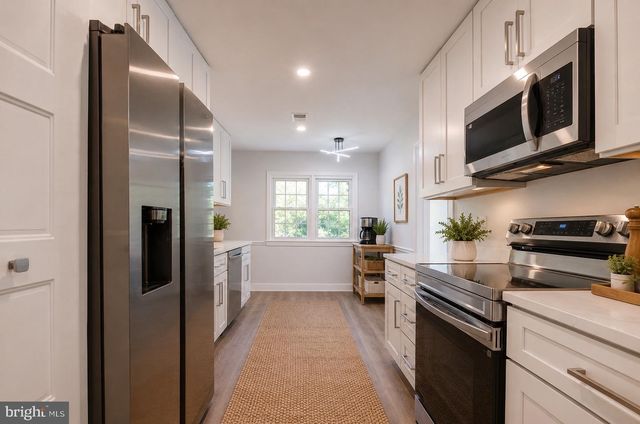 413 HARDING CT, Sterling, VA 20164