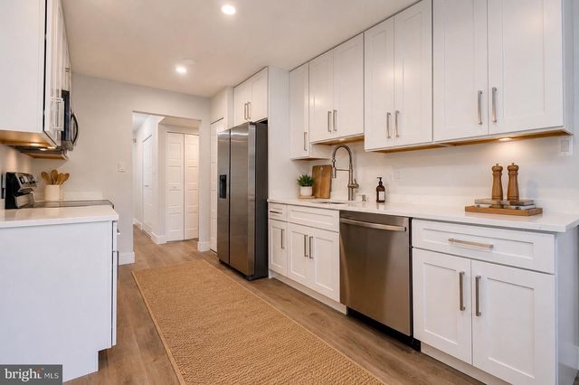 413 HARDING CT, Sterling, VA 20164