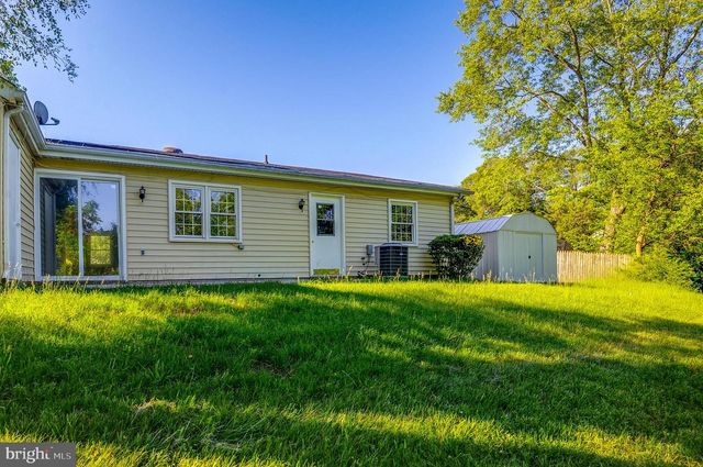 413 HARDING CT, Sterling, VA 20164