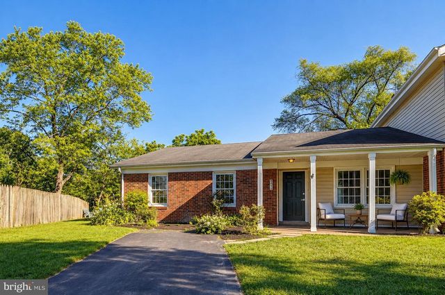 413 HARDING CT, Sterling, VA 20164