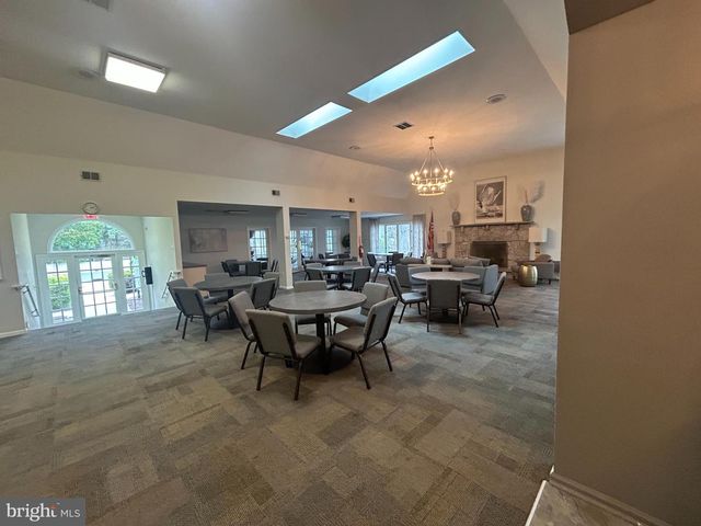 10 LOFT MOUNTAIN DR, Sicklerville, NJ 08081