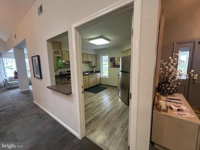 10 LOFT MOUNTAIN DR, Sicklerville, NJ 08081