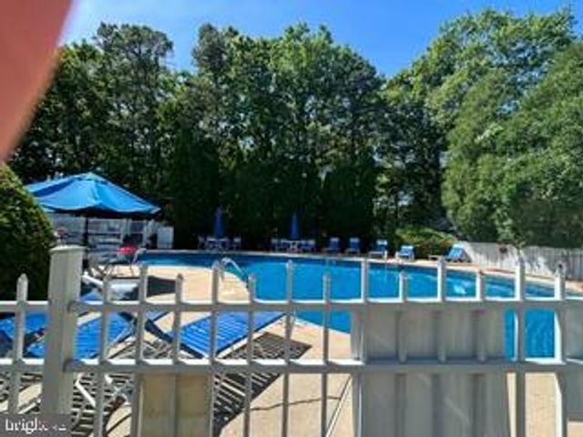 10 LOFT MOUNTAIN DR, Sicklerville, NJ 08081