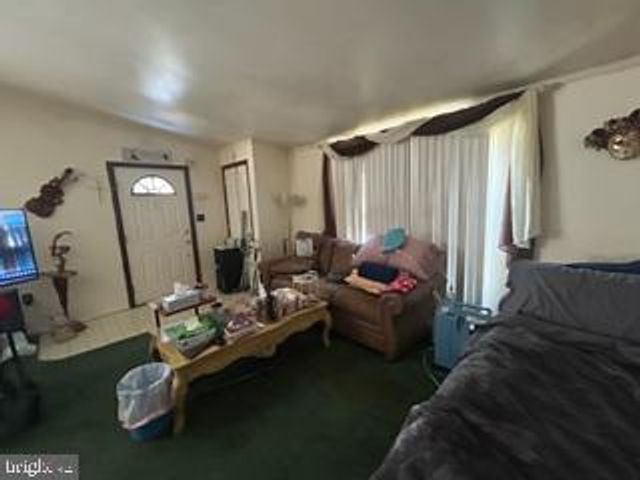 10 LOFT MOUNTAIN DR, Sicklerville, NJ 08081