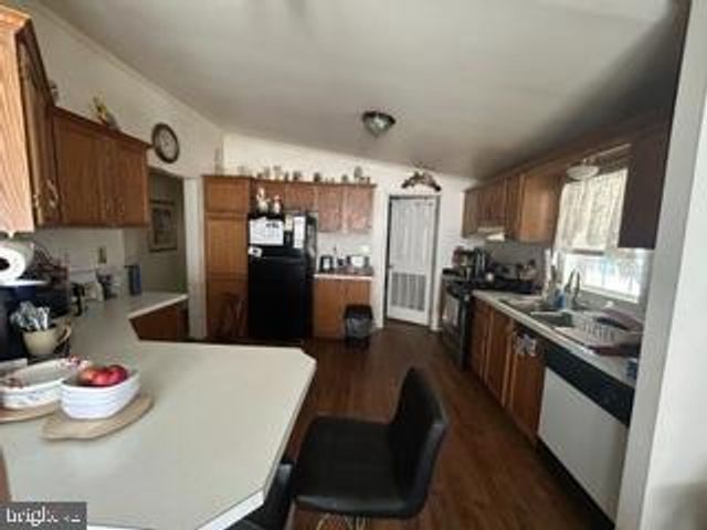 10 LOFT MOUNTAIN DR, Sicklerville, NJ 08081