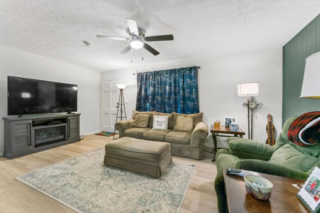 713 Gilmore Drive, Reynoldsburg, OH 43068