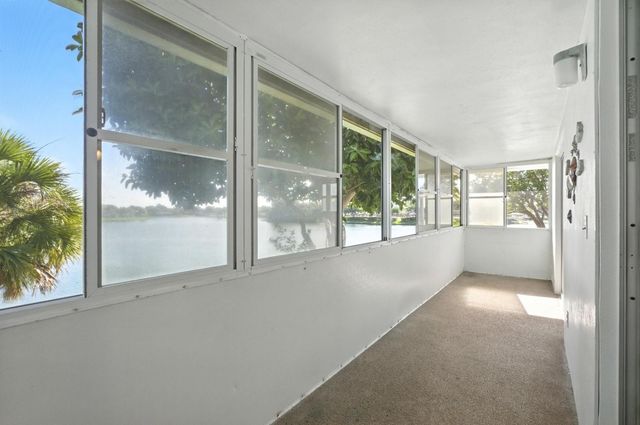 61 Somerset C 61, West Palm Beach, FL 33417