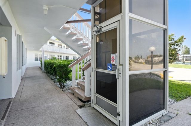 61 Somerset C 61, West Palm Beach, FL 33417