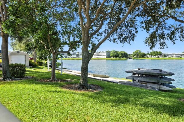 61 Somerset C 61, West Palm Beach, FL 33417