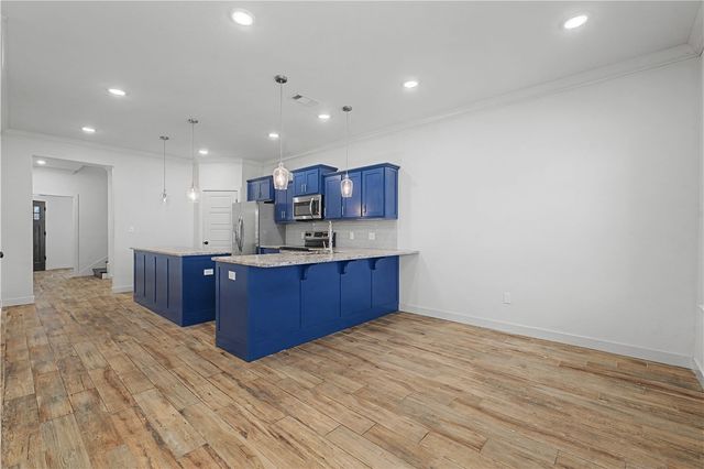 3215 Hillstone Avenue, Bentonville, AR 72713