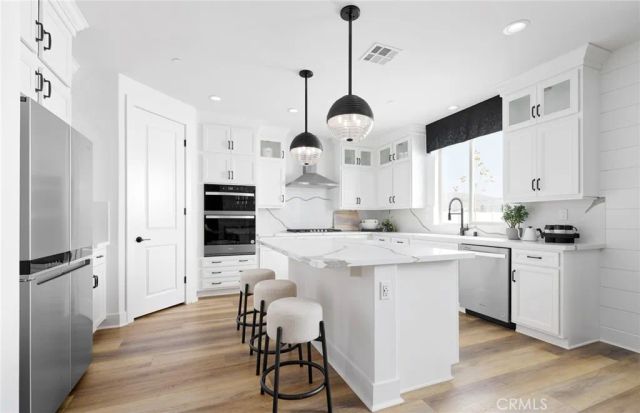 3993 Hudson Lane, Lake Elsinore, CA 92530