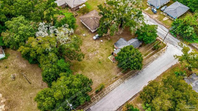 2512 N L St, Pensacola, FL 32501
