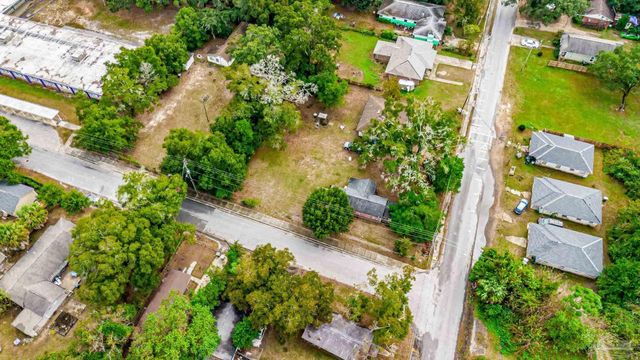 2512 N L St, Pensacola, FL 32501