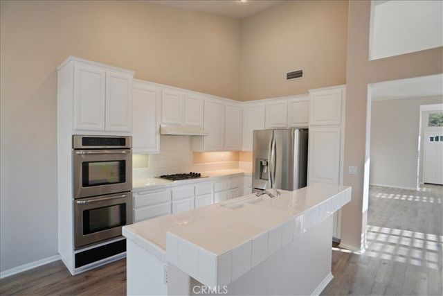 27481 Bridgewater Drive, Valencia, CA 91354