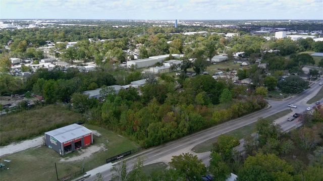 6011 Killough Street, Houston, TX 77086