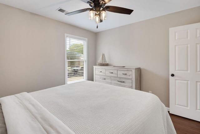 487 CANAL LOOP TURN DR, Collierville, TN 38017