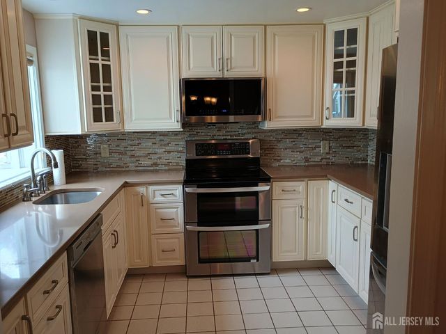 73 Rossmoor Dr Drive A, Monroe, NJ 08831