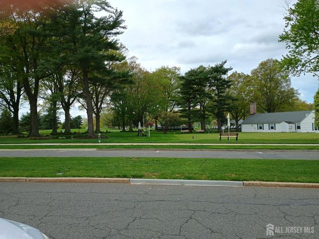 73 Rossmoor Dr Drive A, Monroe, NJ 08831