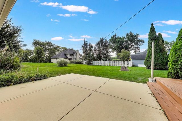 7339 S Park Avenue, Burr Ridge, IL 60527