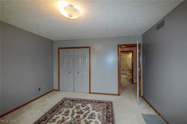 12720 Cottonwood Lane, North Royalton, OH 44133