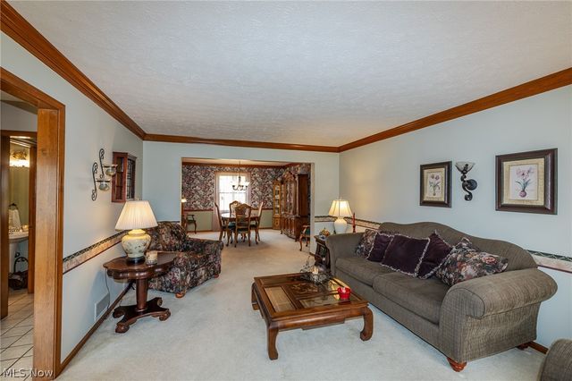 12720 Cottonwood Lane, North Royalton, OH 44133