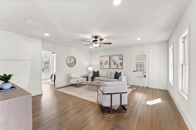 3725 Griggs Road, Houston, TX 77021