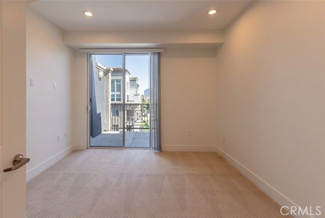 2400 Scholarship, Irvine, CA 92612