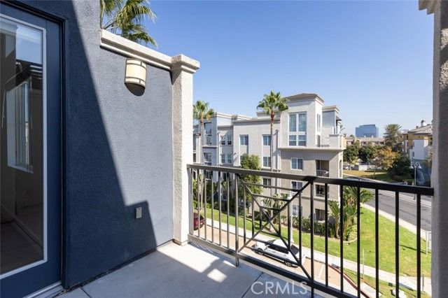 2400 Scholarship, Irvine, CA 92612