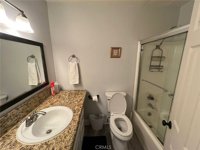 18620 Hatteras Street 113, Tarzana, CA 91356