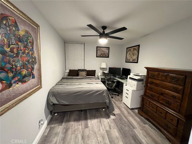 18620 Hatteras Street 113, Tarzana, CA 91356
