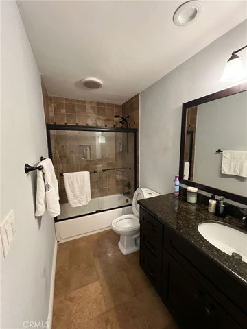 18620 Hatteras Street 113, Tarzana, CA 91356