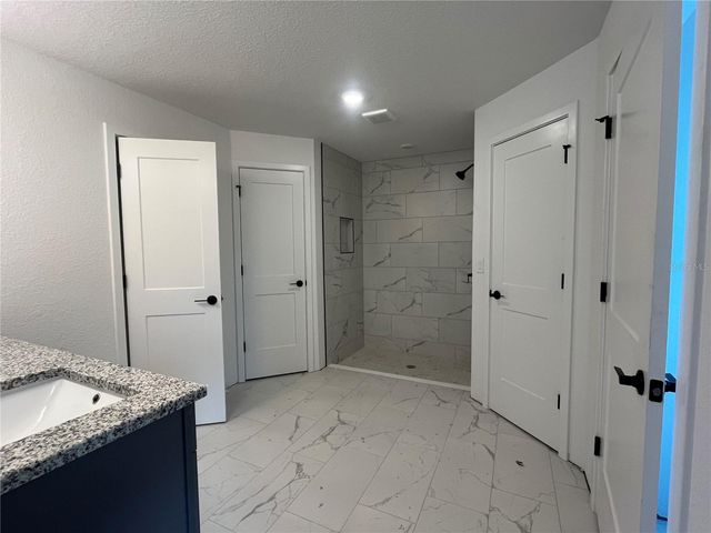 18 HEMLOCK TERRACE TRL, Ocala, FL 34472