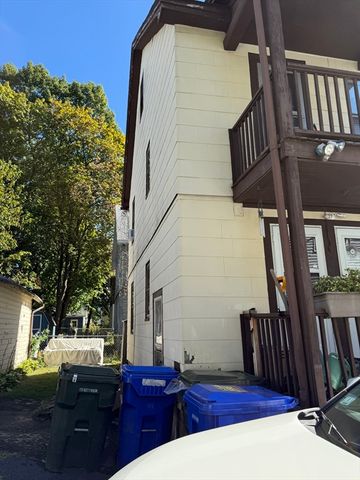 82-84 Maryland St, Springfield, MA 01108