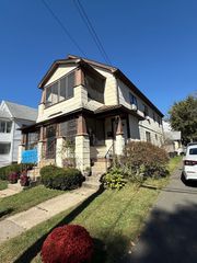 82-84 Maryland St, Springfield, MA 01108