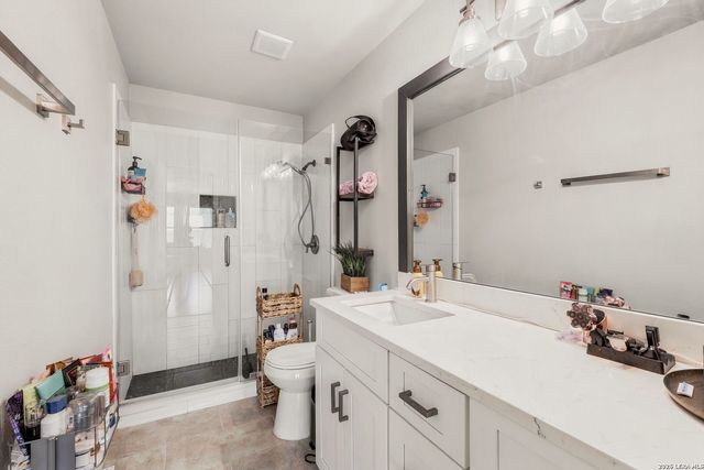9202 Chinon, San Antonio, TX 78250
