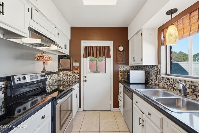 1601 S Santa Belia, Green Valley, AZ 85614