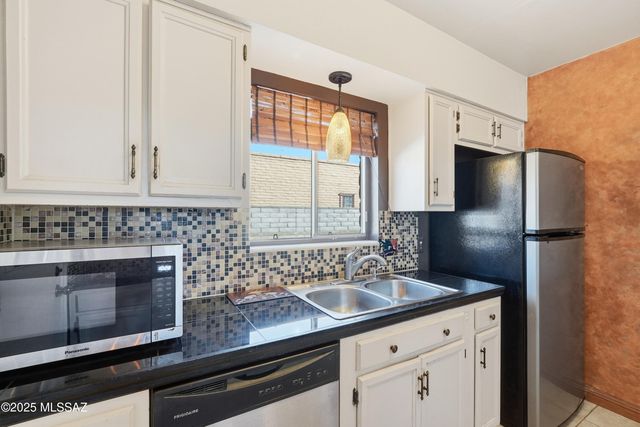 1601 S Santa Belia, Green Valley, AZ 85614