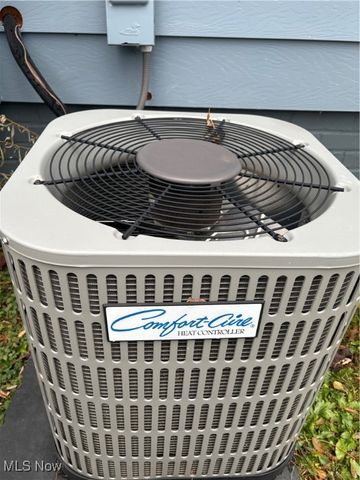 17914 Libby Road, Maple Heights, OH 44137