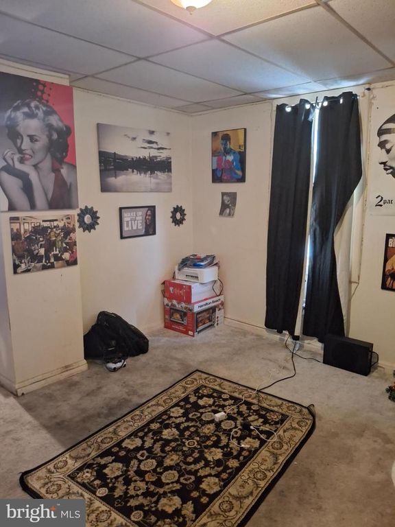 Image 4 of property listing at 905 MARYLAND AVE, Cumberland, MD 21502