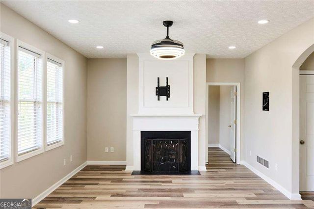 311 Park Creek Ridge, Woodstock, GA 30188