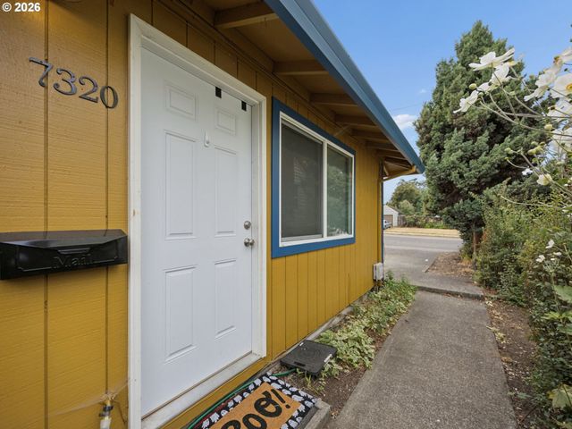 7322 N ALBINA Ave, Portland, OR 97217