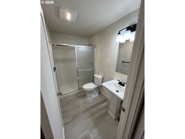 7322 N ALBINA Ave, Portland, OR 97217
