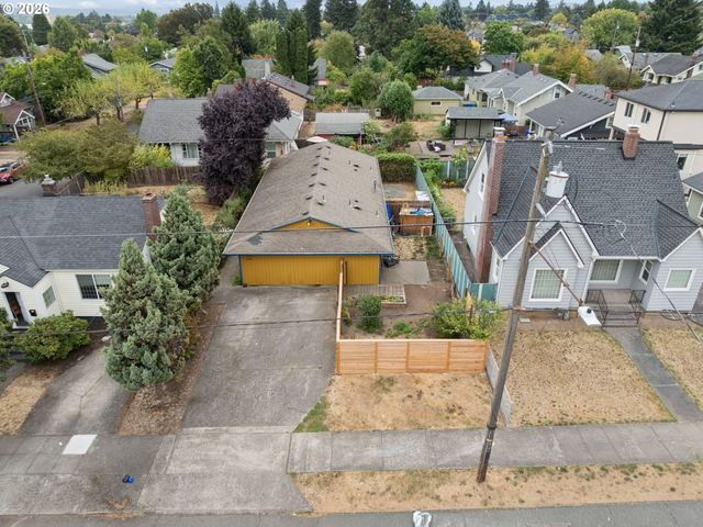 7322 N ALBINA Ave, Portland, OR 97217